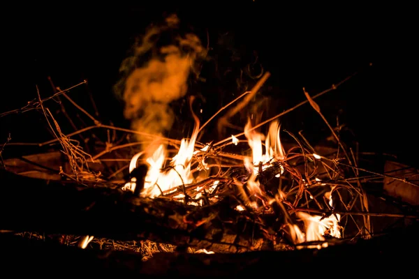 Φωτιά Και Φλόγες Φλόγες Και Σπινθήρες Κοντά Μοτίβα Φωτιάς Φλόγες — Φωτογραφία Αρχείου