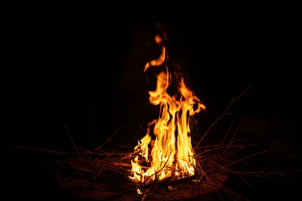 Fuego Llamas Las Llamas Las Chispas Ardientes Acercan Patrones Fuego — Foto de Stock