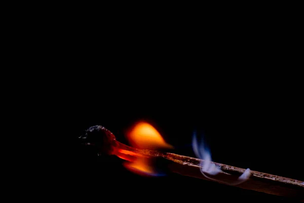 Fumo Fiammiferi Brucianti Uno Sfondo Nero — Foto Stock