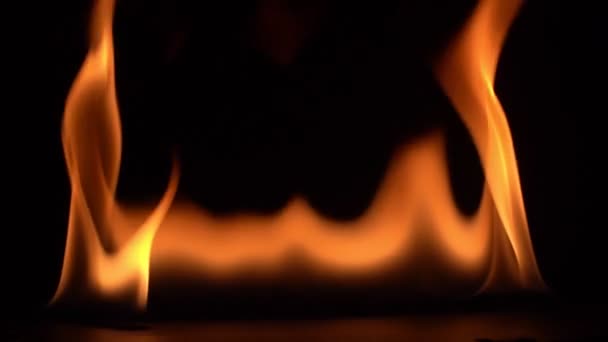 Горящая Сила Пламени Пламя Горящие Искры Крупным Планом Образцы Огня — стоковое видео