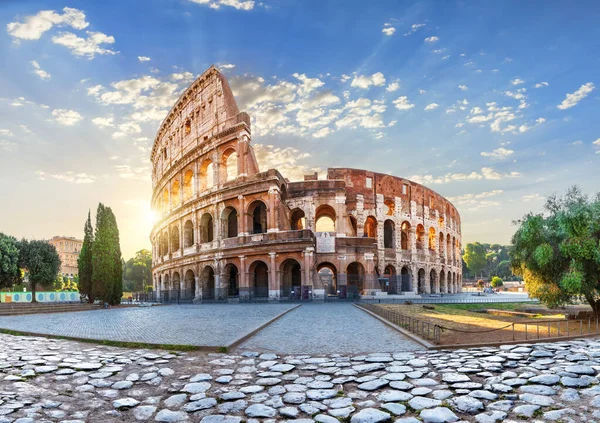 Colosseo Raggi Del Sole Del Mattino Bella Vista Mattutina Roma — Foto Stock