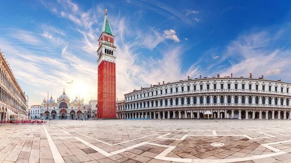 Plaza de San Marcos panorama completo, Venecia, Italia —  Fotos de Stock