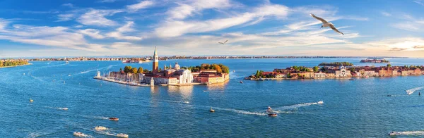 San Giorgio Maggiore terkenal panorama pulau, pemandangan matahari terbenam yang indah, Venesia, Italia — Stok Foto