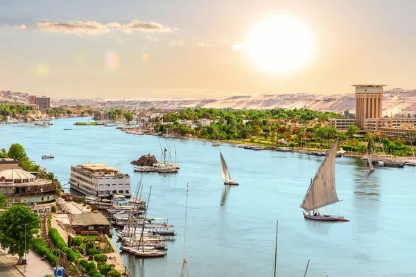 Nilen Både Udsigt Aswan Egypten - Stock-foto