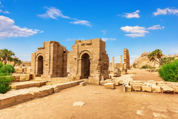 エジプト アスワン島アジキアの有名な寺院遺跡 — ストック写真