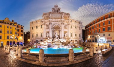 Trevi Çeşmesi, gündoğumunda, ünlü bir ziyaret yeri, Roma, İtalya.