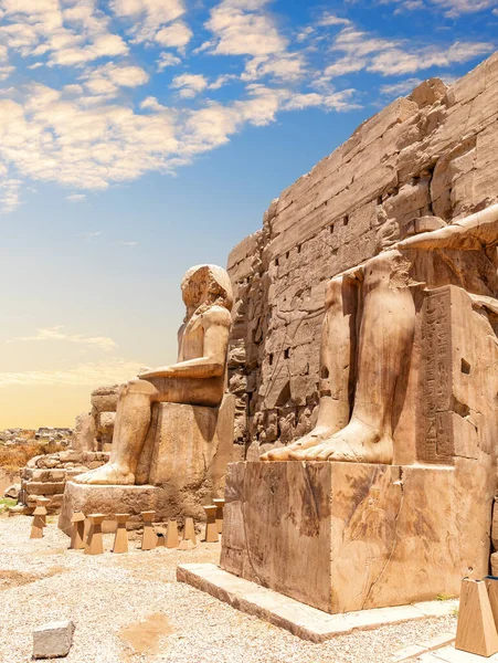 Karnak Templom Harmadik Oszlopának Homlokzata Szobrai Luxor Egyiptom — Stock Fotó