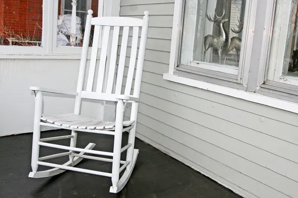 White rocking chair on porch — Stock Photo, Image