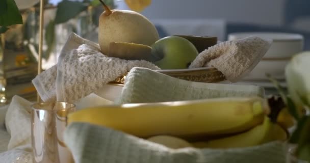 Kitchen Still Life Which Consists Pear Green Apple Two Halves — Video