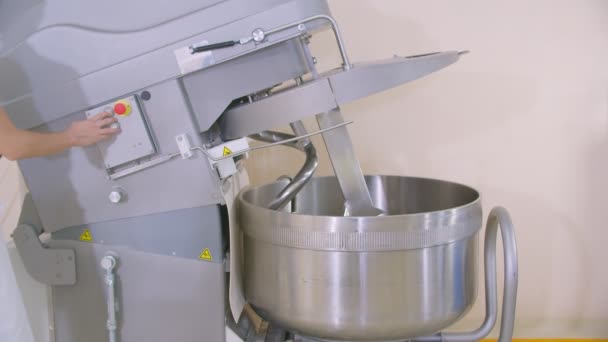 Big Dough Machine Mixing Cutting Rolling Dough Bakery — Vídeos de Stock