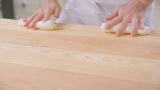 Close Dough Kneaded Baker Wooden Board Sprinkled Flour Slow Motion — Stockvideo