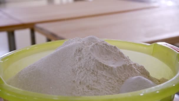 Pile Flour Light Green Plastic Bowl Bakery Slow Motion — 图库视频影像