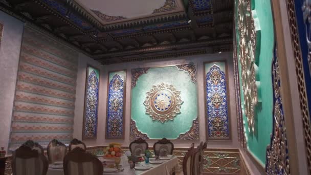 Dining Room Richly Colored Walls Ceiling Arabic Oriental Patterns Rosettes — Stok Video
