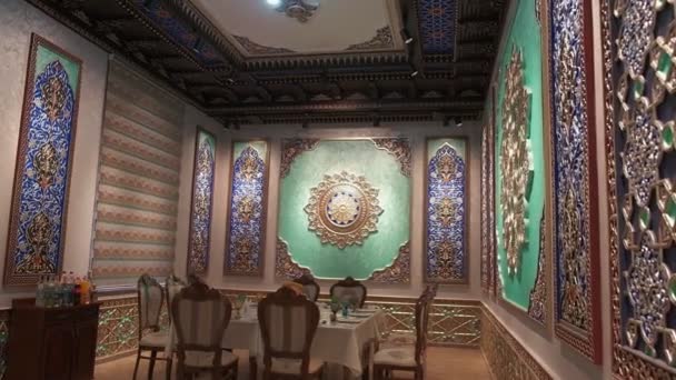 Dining Room Richly Colored Walls Ceiling Arabic Oriental Patterns Main — Stok Video
