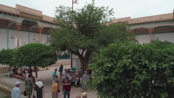 Memorial Complex Bahouddin Naqshband Bukhara Drone Cam Takes Inner Yard — Vídeos de Stock