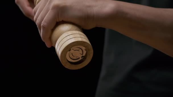 Close Chefs Hands Grinding Pepper Hand Pepper Mill Slow Motion — Stock Video