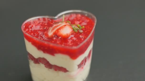 Slow Motion Close Shooting Sweet Berry Fruit Brand Desserts — Stok video