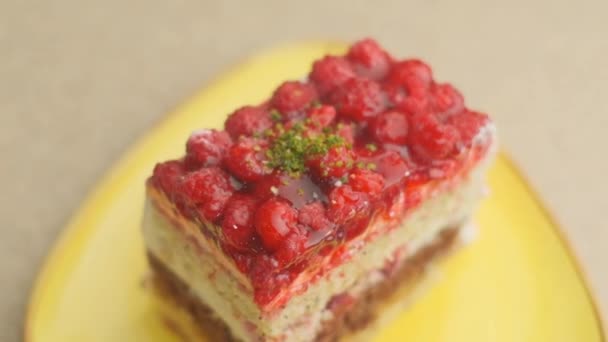 Slow Motion Close Shooting Sweet Berry Fruit Brand Desserts — Video Stock