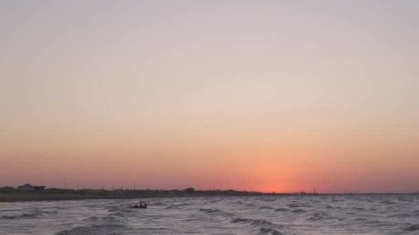 Kiteboarding Sunset Man Kiteboard Rides Evening Mans Silhoulette Setting Sun — Stock Video