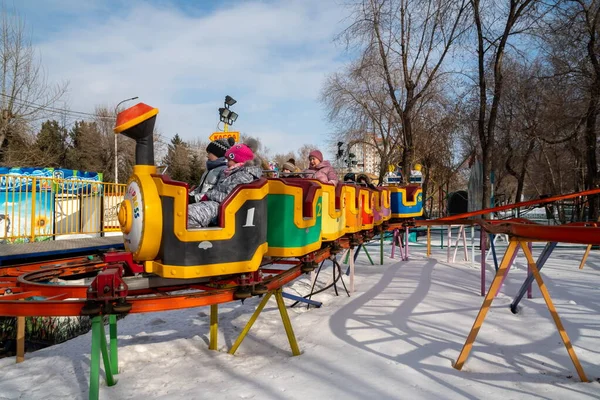 Krasnoyarsk Krasnoyarsk Region March 2021 Children Grandmother Ride Children Train — Stock Photo, Image