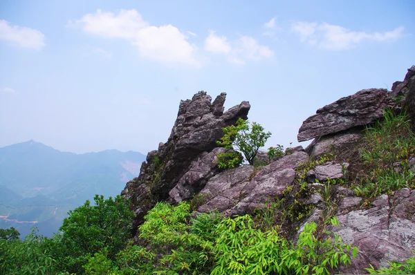 Rocks on the mountaintop of chinese Nanning ridge — Stock Photo, Image