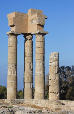 Akropolis Harabeleri
