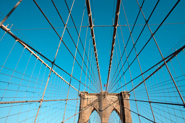 Brooklyn bridge cable system; New York City