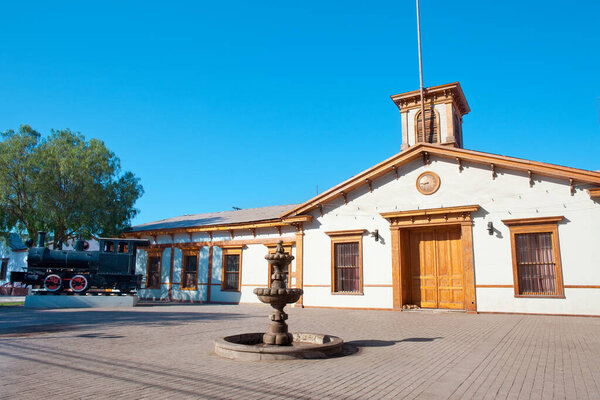 Старый железнодорожный вокзал Копиапо на севере Чили.