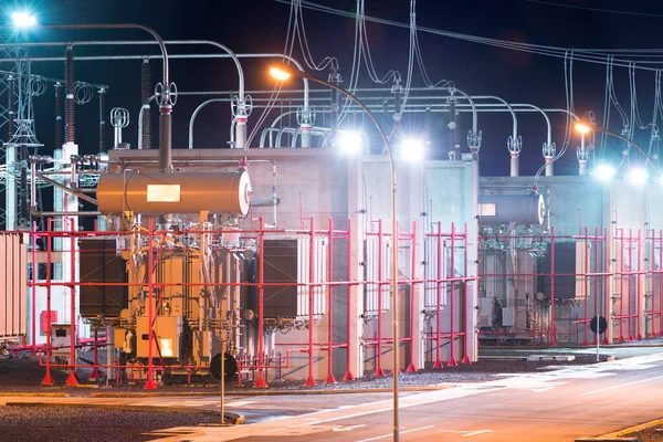 Trasformatore Potenza Sottostazione Elettrica Esterna Alta Tensione — Foto Stock