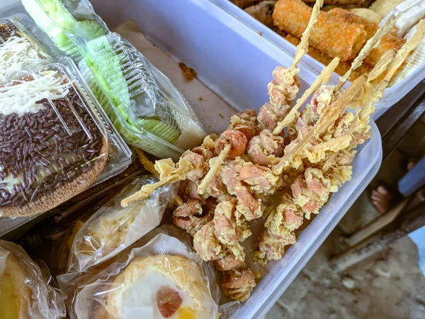 Fried Sausage Satay Sold Roadside Favorite Snack Children Indonesia — Stock Photo, Image
