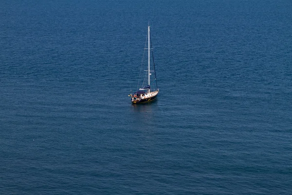黒海でヨットします。 — ストック写真
