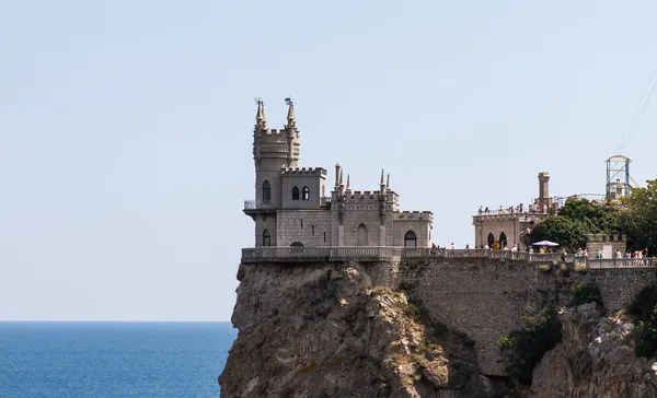 Château "Le nid d'hirondelle" à Gaspare, vue du bas, Crimée, Ukraine — Photo