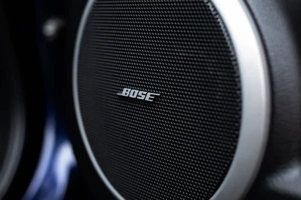 Rivne Ucrania 2022 Bose Sistema Audio Logo Una Puerta Coche —  Fotos de Stock