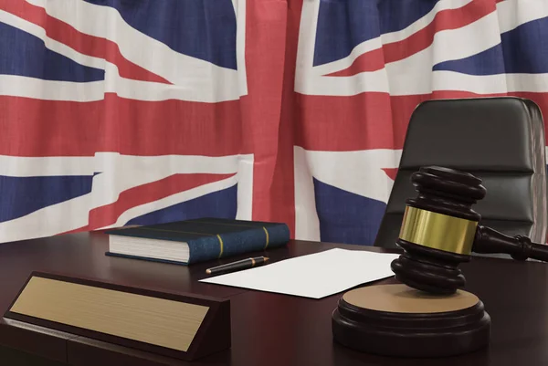Law Justice Concept Gavel Wooden Desktop United Kingdom Flag Background — Stockfoto