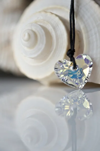 Swarovski crystal stijl witte hart sieraden Rechtenvrije Stockafbeeldingen