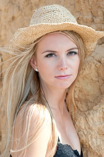 Sunscreen girl — Stock Photo, Image