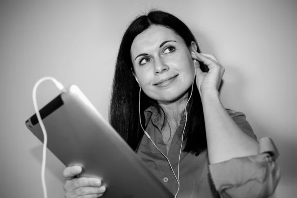 Lyssnar på musik — Stockfoto