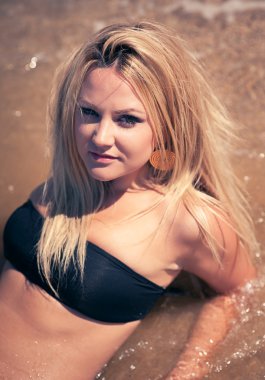 güzel seksi şık sarışın beyaz genç kadın modeli