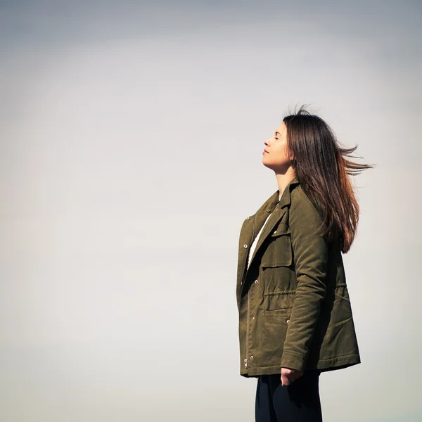 Fashion woman outdoor portrait. style instagram filters — Stock Photo, Image