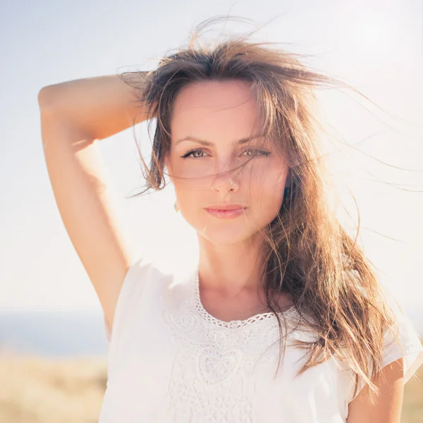 Woman enjoying freedom — Stock Photo, Image