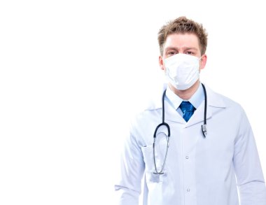 tıbbi doktor stetoskop ve cerrahi maske