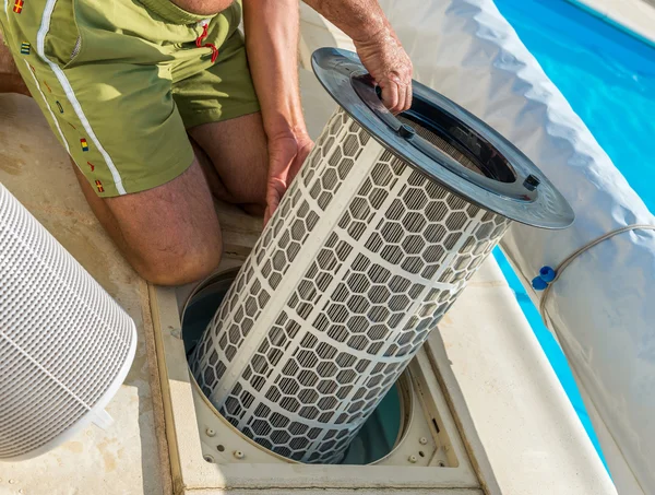 Control filtration system pool — Stock Photo, Image
