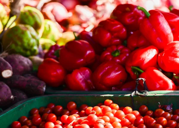 Various vegetables and fruits at market in Essaouira, Morocco — Stock Photo, Image