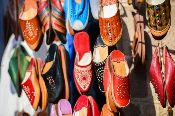 Colourful Moroccan slippers, Marrakesh — Stock Photo, Image