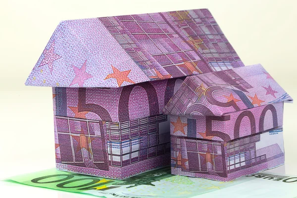 Euro bankbiljetten huis — Stockfoto