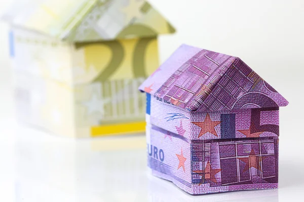 Euro bankbiljetten huis — Stockfoto