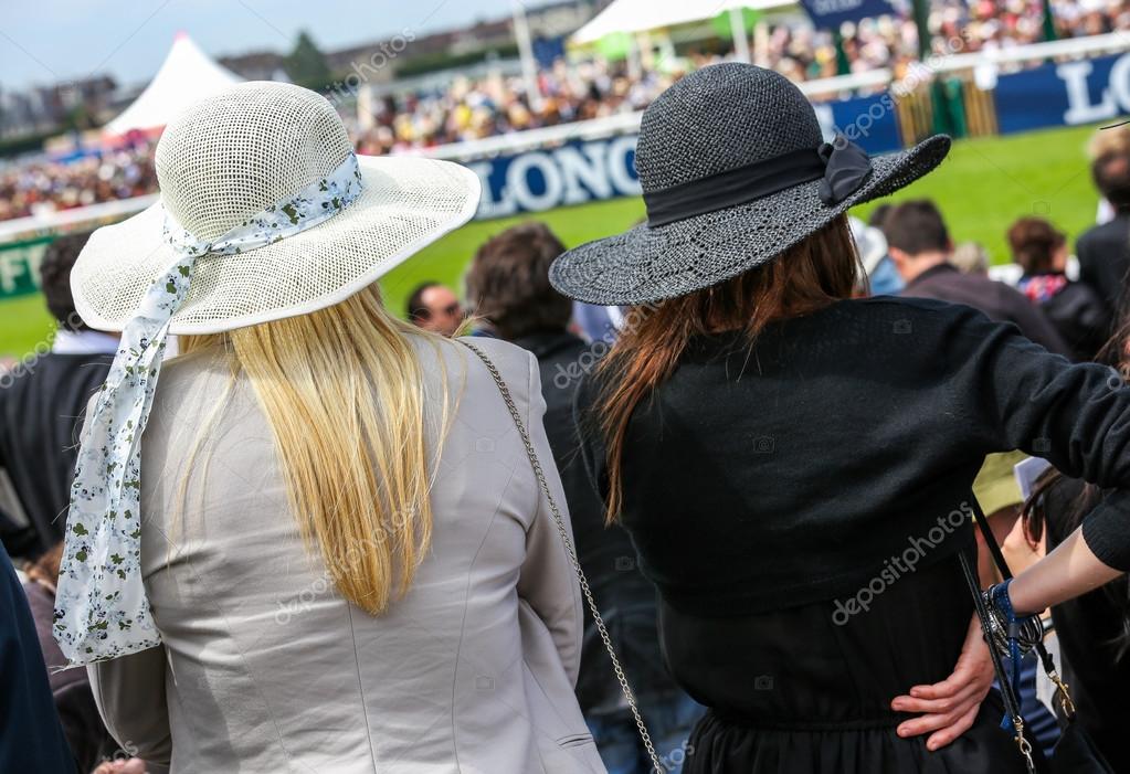 Elegante Lesbenszene Mit Zwei Schönen Frauen Elegante Lesbenszene Mit Zwei Schönen Frauen