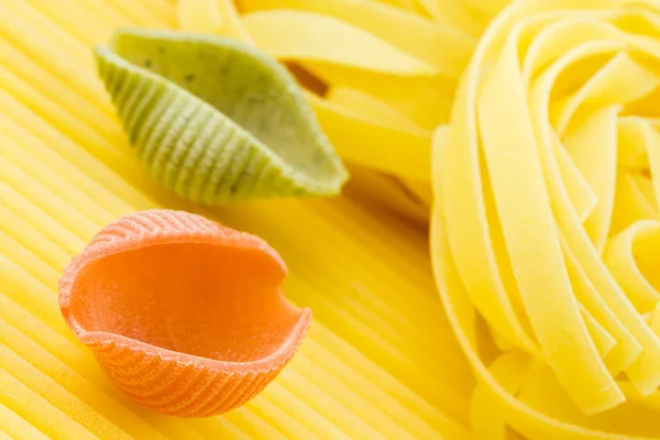 Nahaufnahme Shooting von verschiedenen Arten von Pasta — Stockfoto