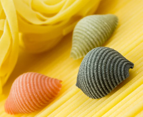 Σουτ closeup των διαφορετικών τύπων των ζυμαρικών — Φωτογραφία Αρχείου