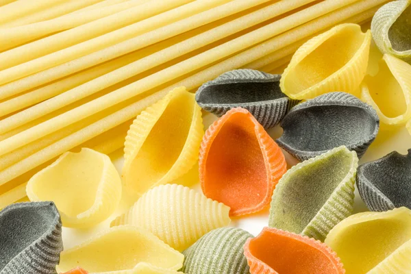 Primo piano di diversi tipi di pasta — Foto Stock